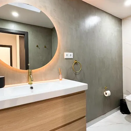 House With Jacuzzi Near The #1960 拉哥斯