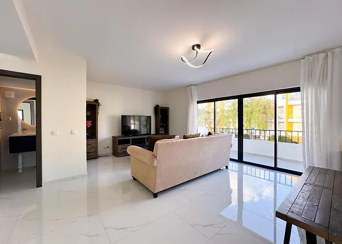 House With Jacuzzi Near The #1960 別荘