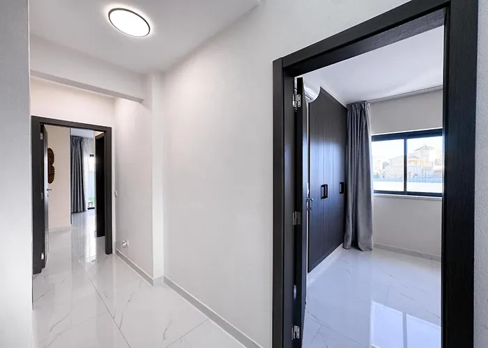 別荘 House With Jacuzzi Near The #1960 ラゴス