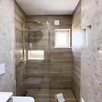 House With Jacuzzi Near The #1960